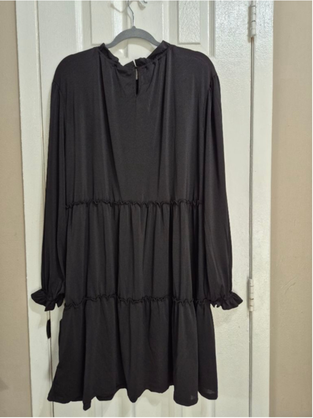 Women's LuLaRoe Annabelle Black Long Sleeve Tiered Dress 2X - Picture 3 of 8